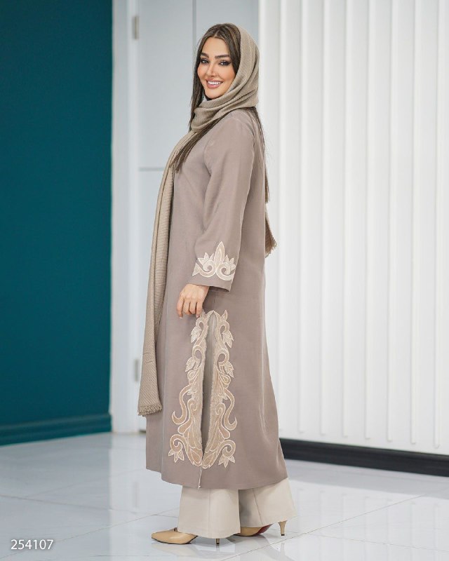 گالری مانتو شیک و پیک: رسانه پست