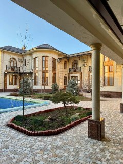 Американское Посольство Евро Дом