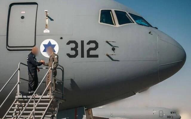 خبر فوری مهم: 🔻اسرائیل دومین هواپیمای سوخت‌رسان KC-46 را تحویل گرفتتایمز:🔹اسرائیل ادعا کرد دومین فروند از ۶ هواپیمای سوخت‌رسان KC-46 ر