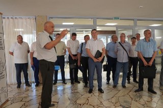 Чиновники из южных регионов РФ приехали на учения по проведению мобилизации В Волгоградской области прошли учения по мобилизации, на которые были приглашены профильные чиновники из соседних регионов. Об этом сообщили в администрации города Волжский. Меропр