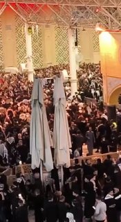 — 🇮🇷/🇮🇶 חדש: המונים בנג'ף ממתינים להגעת גופתו הטהורה של האימאם חמינאי למקדש