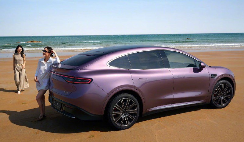 Раскрыта внешность нового кроссовера Luxeed R7 — совместная разработка Chery и Huawei 2