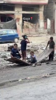 أطفال غزة يستعيدون اللعب وسط أنقاض الحرب
