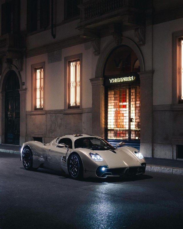 Pagani Utopia