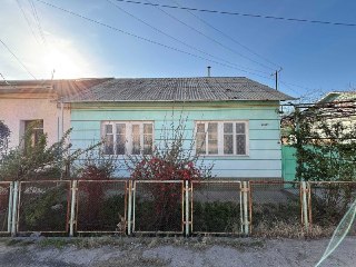Сдается в аренду 3-х комнатный дом с земельным участком 10 соток.