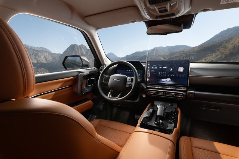 Haval назвал стоимость нового H7 для России 6