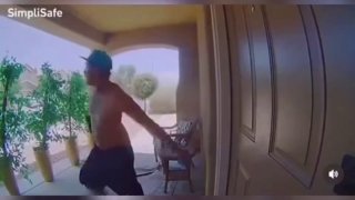 🇺🇸 #Florida man doesn't like strangers near his property. Alcohol and racism makes for a sad combo of a personality.Follow us -> LiveLeak