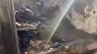 שריפה במוסך גרוטאות בטהרן כובתה; אין נפגעים