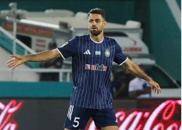 Pouraliganji's early dismissal; Pakhtakor won with 10 players