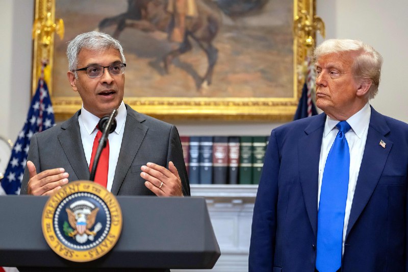 Trump’s NIH Chief Lets Loose on Fauci, Vaccines and Covid Cover-Ups