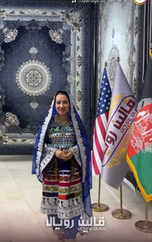 farsh_nevesht: افغان‌ها می‌تازند...در میانه دهه ۱۳۸۰، تجار و بازرگانان افغانستان برای خرید محصولات مورد نیاز خود، از جمله فرش ماشینی، ب