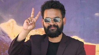 Бывший рэпер Балендра Шах стал премьер-министром Непала, передает The Kathmandu Post.Шах получил эту должность после победы Национальной независимой партии на недавних парламентских выборах. Они прошли после массовых антикоррупционных протестов, во время к