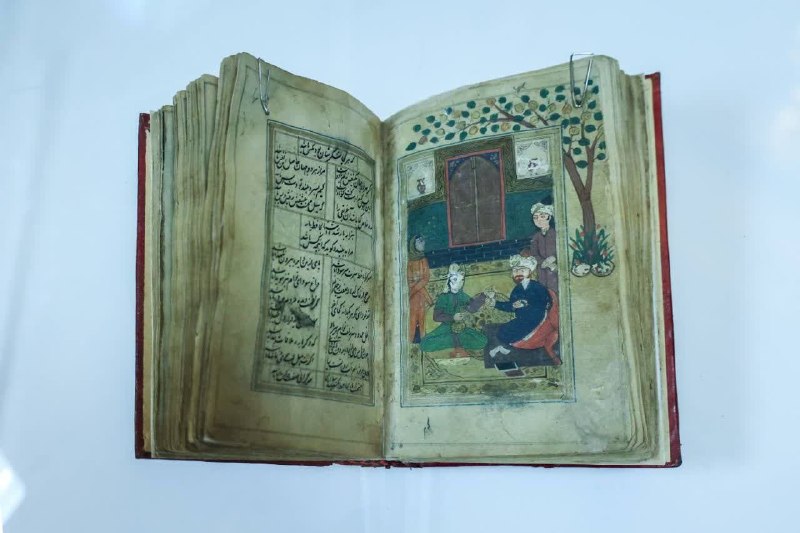 Unveiling the lot above the 401-year-old Divan Hafez in Razavi Haram