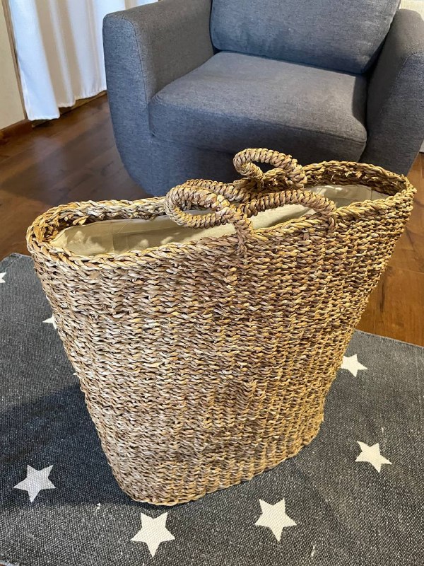 Корзина интерьерная H&M из натуральной рафии