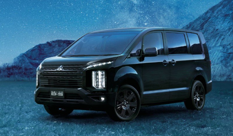 Mitsubishi Delica D:5 получила новую спецверсию Black Edition