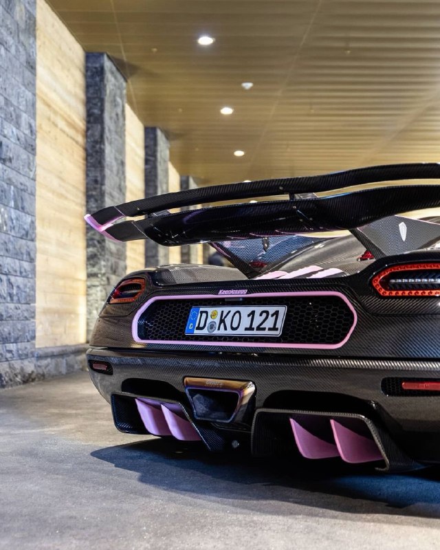 Koenigsegg 3