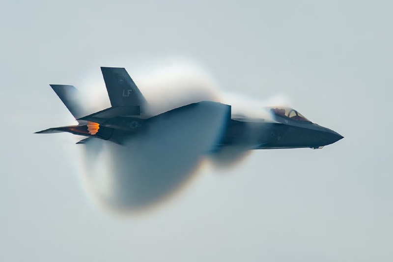 ️🇺🇸 WSJ: The Pentagon has reached a ten-year framework agreement with Lockheed Martin covering 850 F-35 Lightning II fighter jets for the US military.