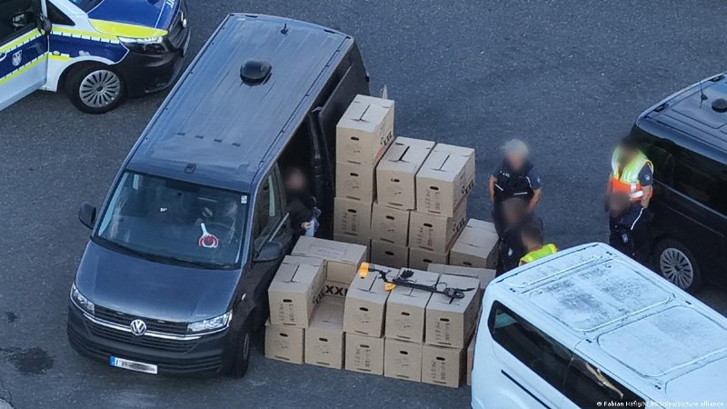 Все больше молодых людей в Германии пробуют нелегальные наркотики, в частности кокаин Более 18% людей в возрасте от 18 до 25 лет сообщили, что у них опыт употребления хотя бы одного нелегального вещества. Это на 5% больше, чем в 2023 году, следует из опрос