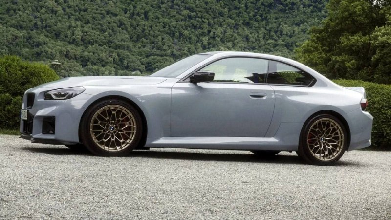 BMW анонсировала новую M2 CS — «заряженное» купе получило спойлер в виде утиного хвоста. 2