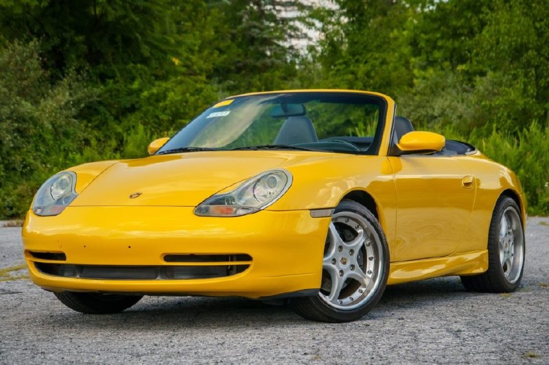 Сегодня мы хотим поговорить о настоящем шедевре — кабриолете Porsche 2001 года в