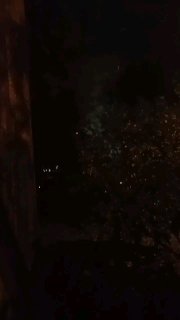 טילים עפים מעל קייב, כטב"מים מופלים ליד מוסקבה. "קייב - שיגור טילים בליסטיים! " "ניצחונות בקייב, הגנו על עצ…