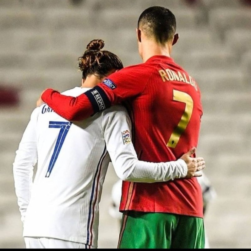 RONALDO IR: آنتوان گریزمان در مورد اینکه کریستیانو رونالدو او را بازیکنی بزرگ خوانده و گفته که لیاقت قهرمانی در یورو و لیگ قهرمانان