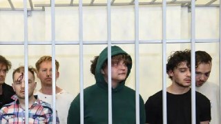 Генпрокуратура Азербайджана завела уголовное дело «по факту умышленного убийства» двух азербайджанских граждан «сотрудниками правоохранительных органов России».   Гусейн и Зияддин Сафаровы, скончались после задержания в Екатеринбурге. По версии российского