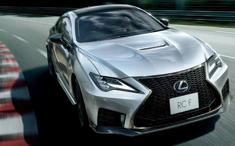 Lexus снимает с производства легендарное купе RC и RC F