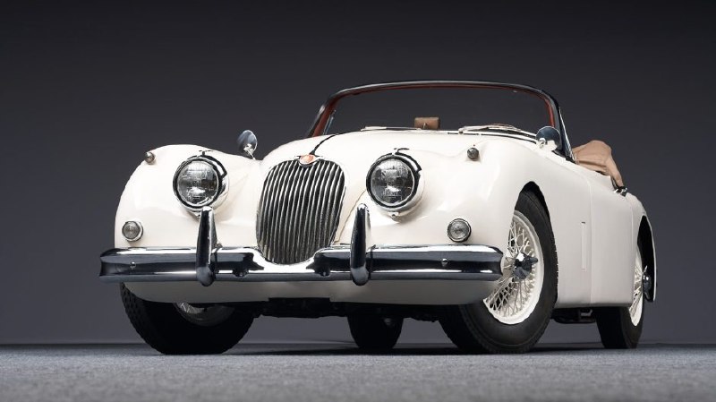 🌟 Классика в новом свете: 1960‑й Jaguar XK150 Drophead в обновленном виде 🚗💨М