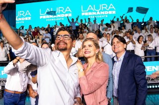 Вчера прошло итоговое мероприятие кандидата в президенты Коста-Рики Лауры Фернандес перед днём голосования.