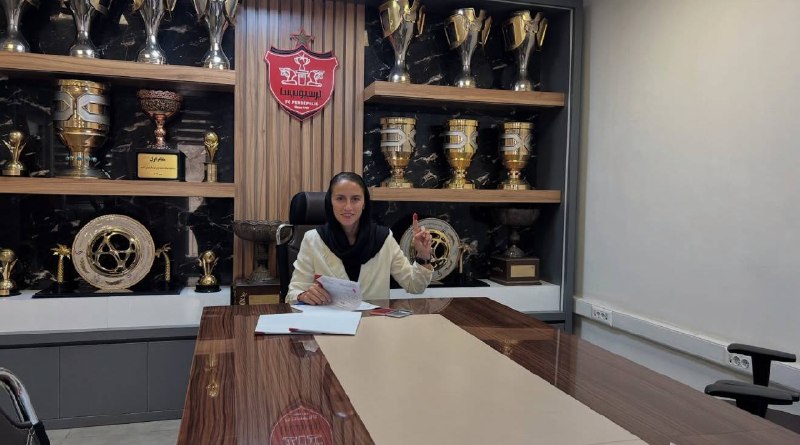 Footfem.ir: جدایی زودهنگام اردلان از پرسپولیسطبق شنیده‌ها باشگاه پرسپولیس و نیلوفر اردلان بنا به دلایلی به همکاری خود پایان دادند تا