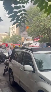 🎥 Fire on the roof of a restaurant on Dulat Street, Tehran