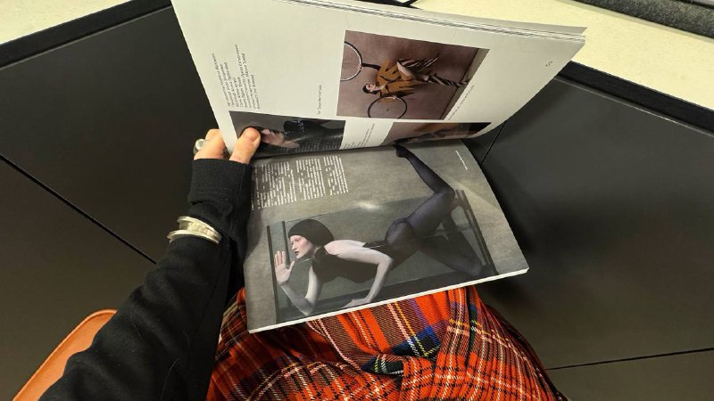 Мой парик в новом российском журнале KEEP.magМой парик в новом российском журнале KEEP.mag