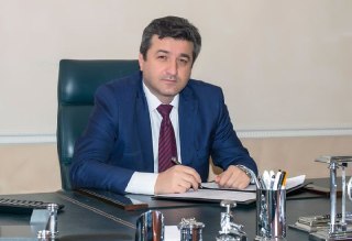 Умер мэр Нальчика Таймураз Ахохов, сообщили власти Кабардино-Балкарии. Ахохову было 55 лет, он занимал пост мэра с 2018 года.Причина смерти не уточняется.