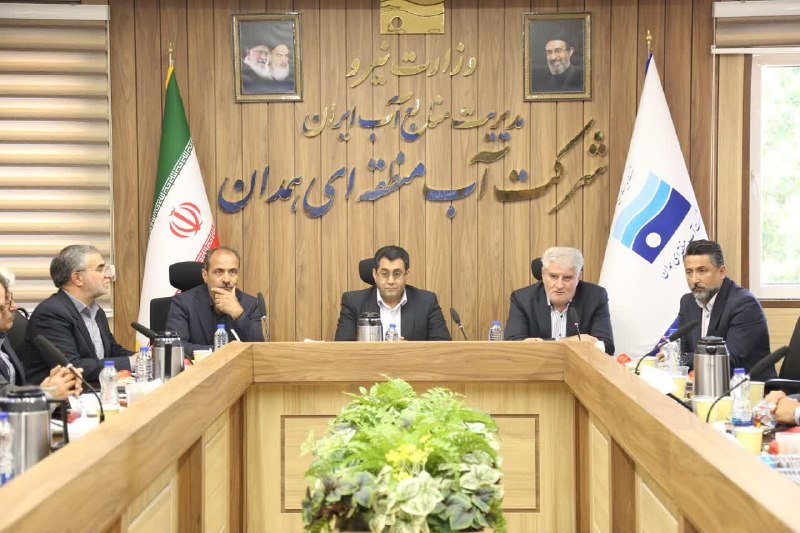 عصر همدان: 🔴زنگ خطر آب همدان؛ توسعه کشاورزی متوقف شد🔹مدیرعامل شرکت آب منطقه‌ای همدان گفت: از هفت محدوده مطالعاتی اصلی همدان، چهار م