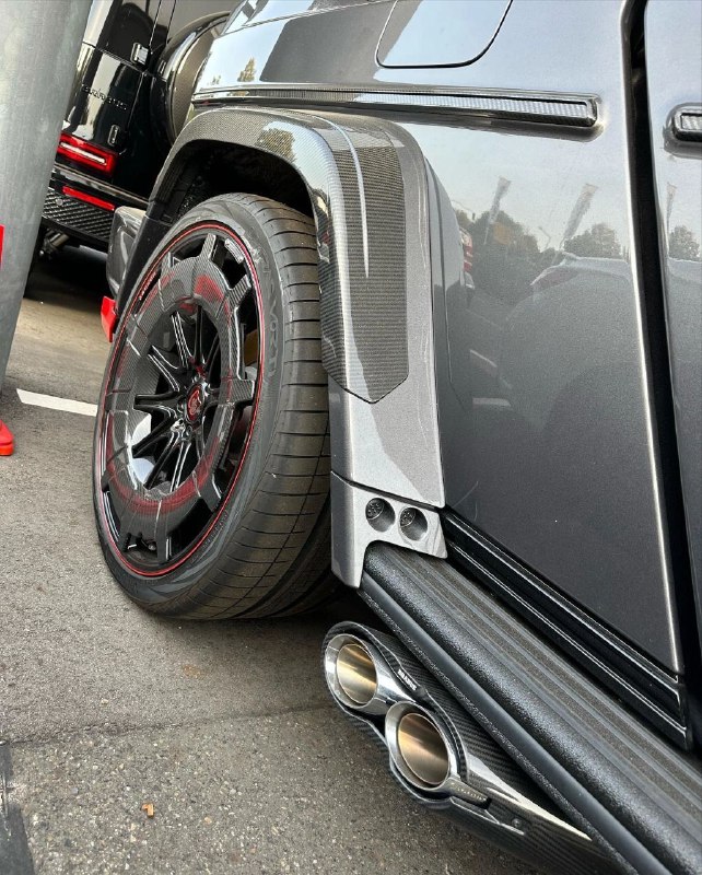 2 из 10 в мире Brabus P 900 Rocket Edition 4