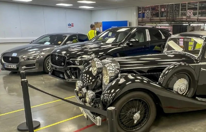Jaguar завершил производство автомобилей с ДВС 2