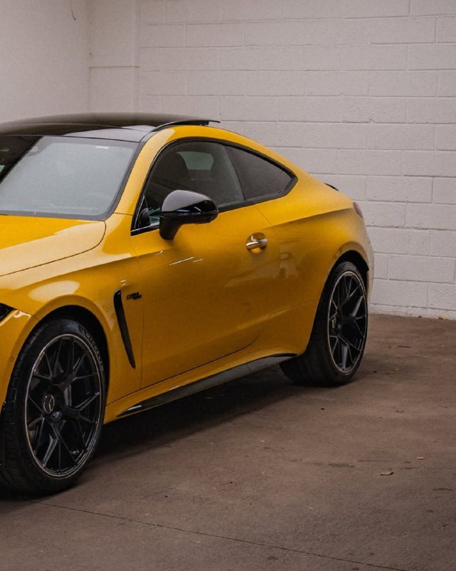 Mercedes Benz CLE 53 AMG 4MATIC+ 3.0-L 6-Cyl 445 HP 0-100 km/h 4.2 sec 3