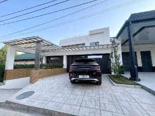 Мирзо Улугбек продается дом соток 4 фасад 13мор школа 112