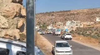 جيش الاحتلال يطلق الغاز على مركبات في المغير