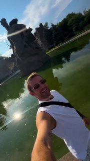 Бросившему купюру в воду на Мамаевом кургане блогеру грозит статья о реабилитации нацизмаСК России проводит процессуальную проверку по статье о реабилитации нацизма в отношении блогера Святослава Коваленко, который бросил купюру в 5 тысяч рублей в воду на 