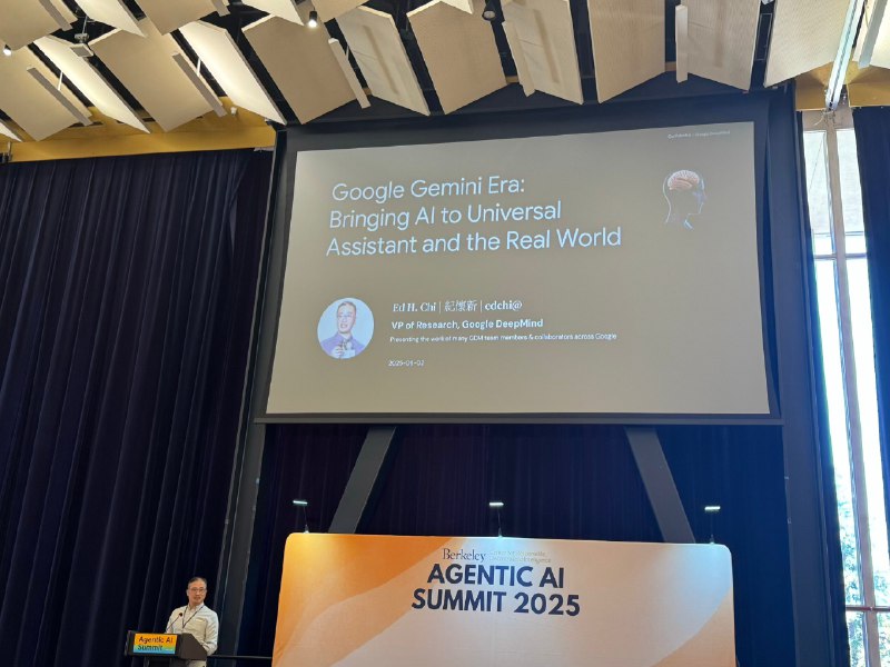 飞来第三天就赶上了伯克利 Agentic AI 的大活动，现场真的过于热闹了，梦回 token2049～欢迎在湾区的朋友们多带带，可随时约 coffee chat～1. 华人在 AI 的力量非常强：主会场上每个 seesion 都有 1-2 个华人 Researchers/Entrepreneurs，走廊里的 poster 更是有一半以上的华人研究，这在一定程度上也能印证硅谷现在几大大模型头部半壁江山是中国人的现状