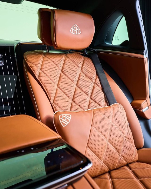 1 of 25 MAYBACH S 680 V12 BITURBO EMERALD ISLE 6
