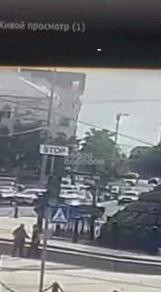 צפו: הרגע שבו מזל"ט רוסי פגע בבניין SBU המרכזי בלב קייב.