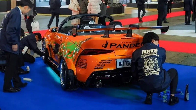 Студенты автоколледжа из Японии переродили Daihatsu Copen в мини-Toyota GR Supra — кей-кар показали  3
