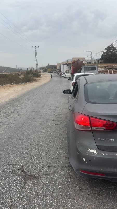 משבר המחסום נמשך לאחר שכוחות ישראל פתחו את מחסום בית פוריק בעיר שכם למשך שעה בלבד, הוא נסגר שוב.