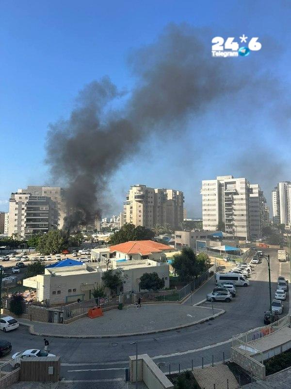🇮🇱 A car caught fire in Ashkelon. No injuries were reported and the police are investigating what caused the incident. Firefighters are working on the scene, the incident is under control.