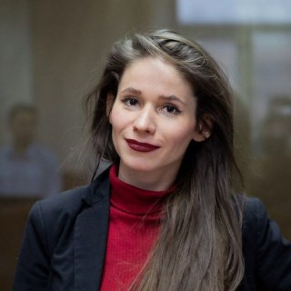 «Мы все это переживем». Антонина Фаворская рассказала о 56 днях в ШИЗОЖурналистка SOTAvision Антонина Фаворская рассказала в письме от 4 августа о 56 днях, проведенных в штрафном изоляторе ИК-3 Костромской области.Свой текст она назвала «10 моих достижений