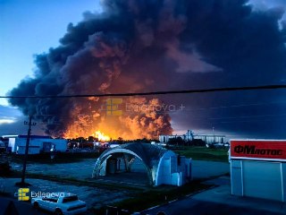 Украина ударила по НПЗ в Славянске-на-Кубани, сообщается о жертвахВ результате удара украинских беспилотников в Славянске-на-Кубани погиб один человек, сообщил губернатор Краснодарского края Вениамин Кондратьев.По его словам, в городе произошло возгорание 