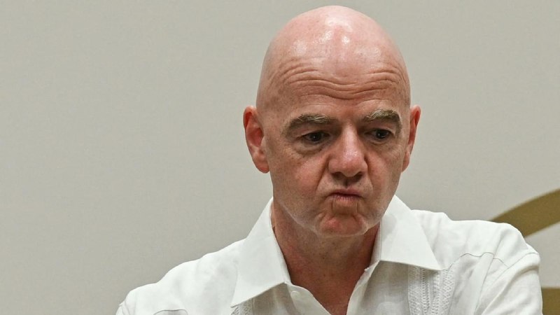 אופ"א אמורה להסיר את איום החרם שלה לפיפ"א לאחר שקיבלה ערבויות נגד בעלות פרטית עתידית על תחרויות פיפ"א.